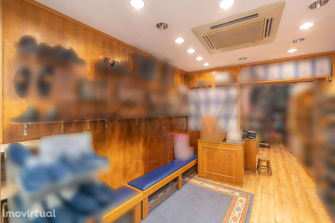 Prédio na Baixa de Coimbra para 4 fracções - Grande imagem: 2/20