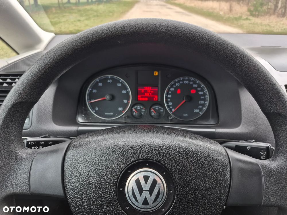 Volkswagen Touran 1.6 Trendline - 11