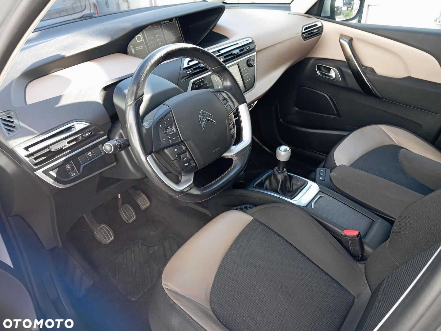 Citroën C4 Picasso - 10