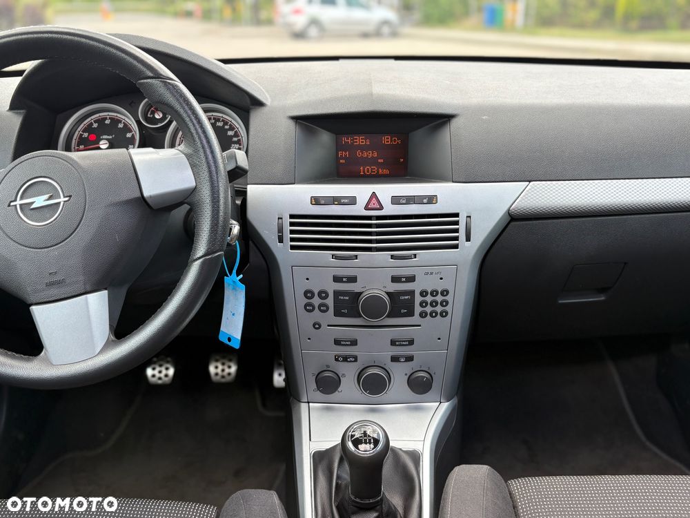 Opel Astra 2.0 T Sport - 21