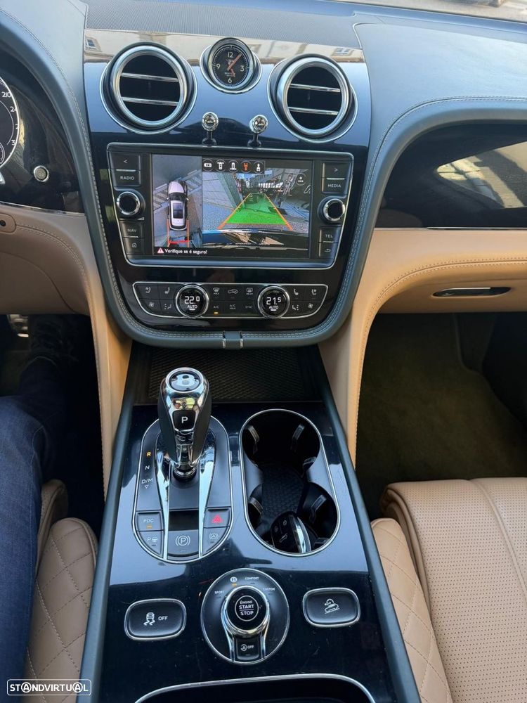 Bentley Bentayga V8 - 21