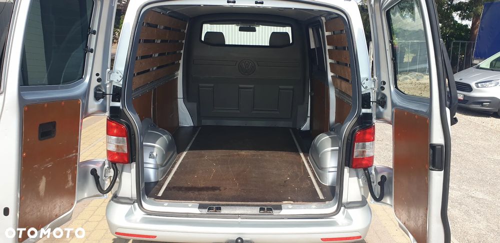 Volkswagen Transporter - 9