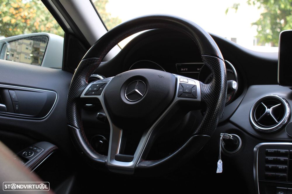 Mercedes-Benz GLA 220 d 4Matic 7G-DCT AMG Line - 9