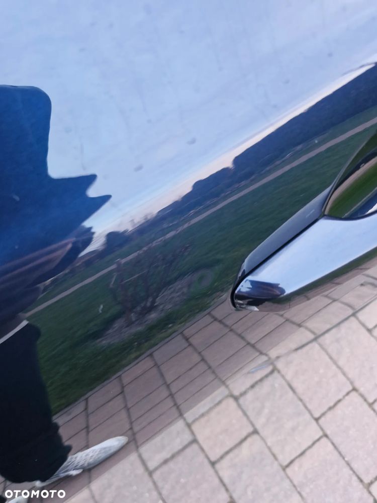 Jaguar XE 2.0 T Prestige - 10