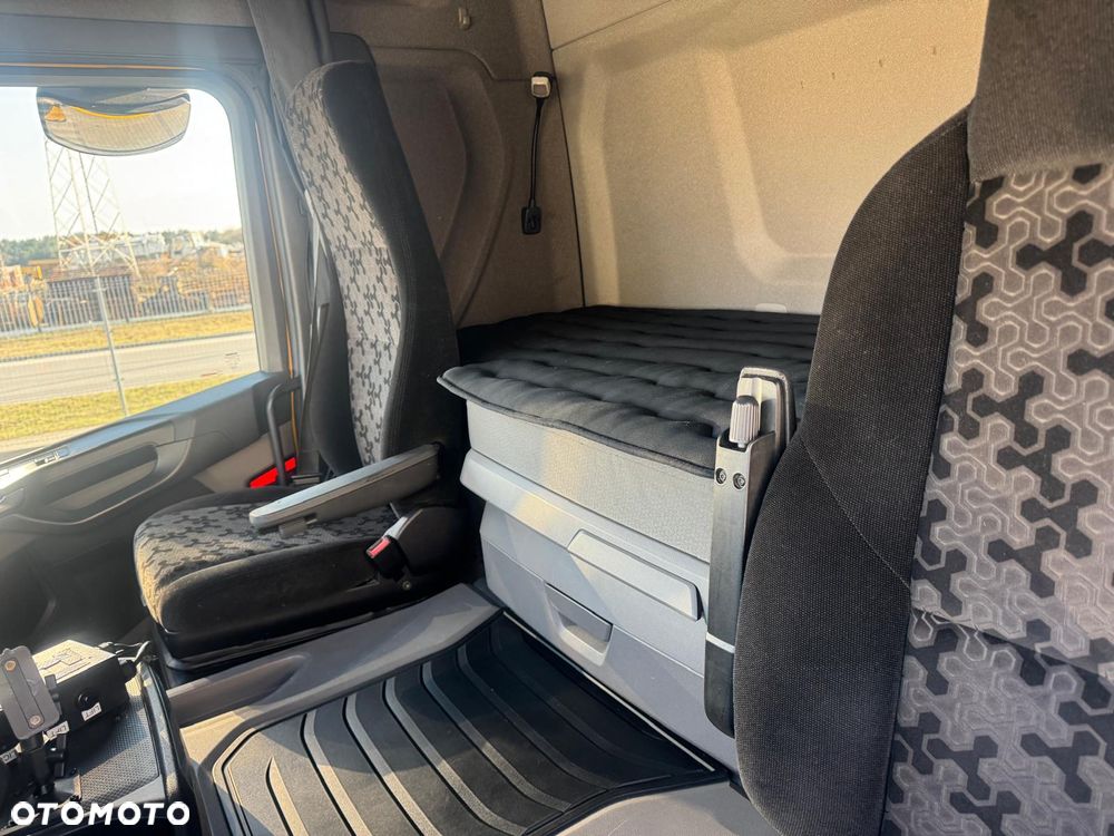 Scania G410/ 2020r/ FULL ADR FL/ FULL LEDY/ WAGA 6600 KG BRUTTO/ 4 PODUSZKI /ALU FELGI - 25