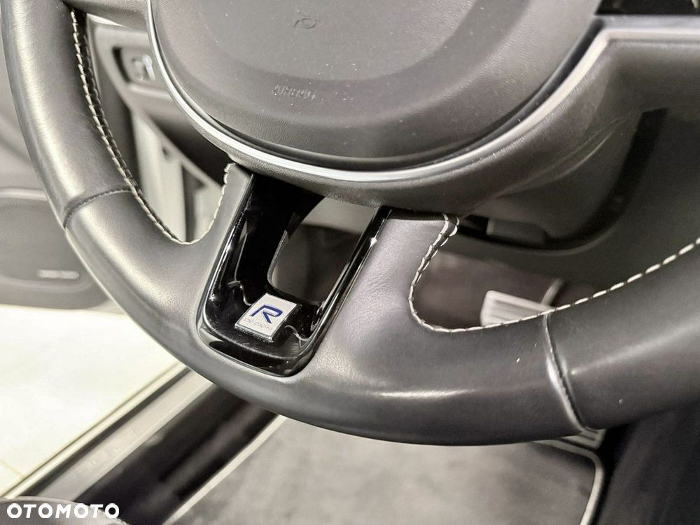 Volvo V60 D4 R-Design - 28