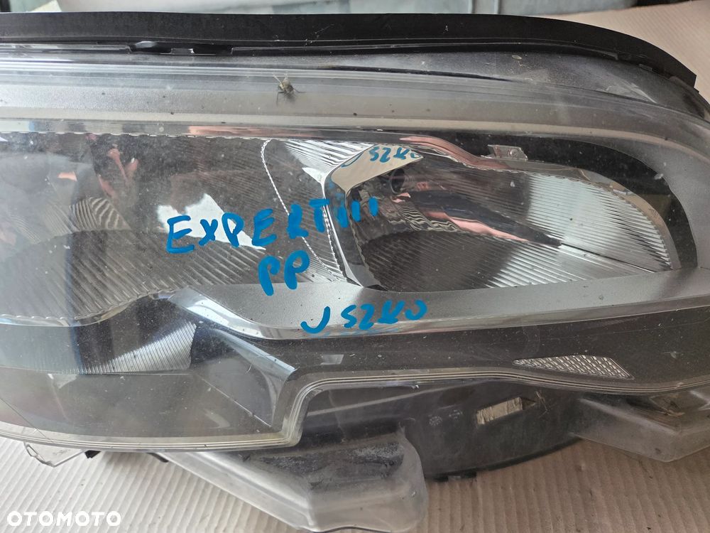 Lampa przednia prawa Peugeot Expert III - 3