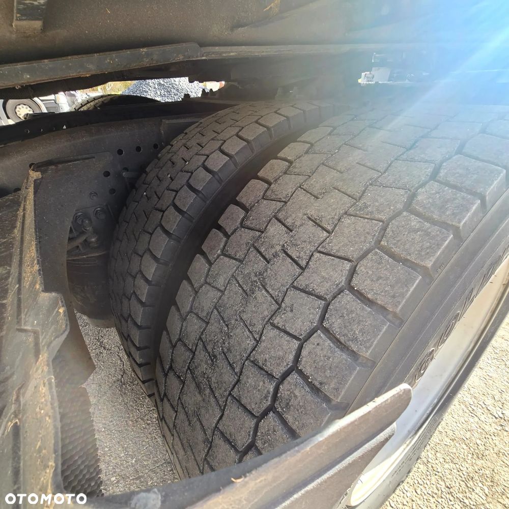 Mercedes-Benz Actros - 5