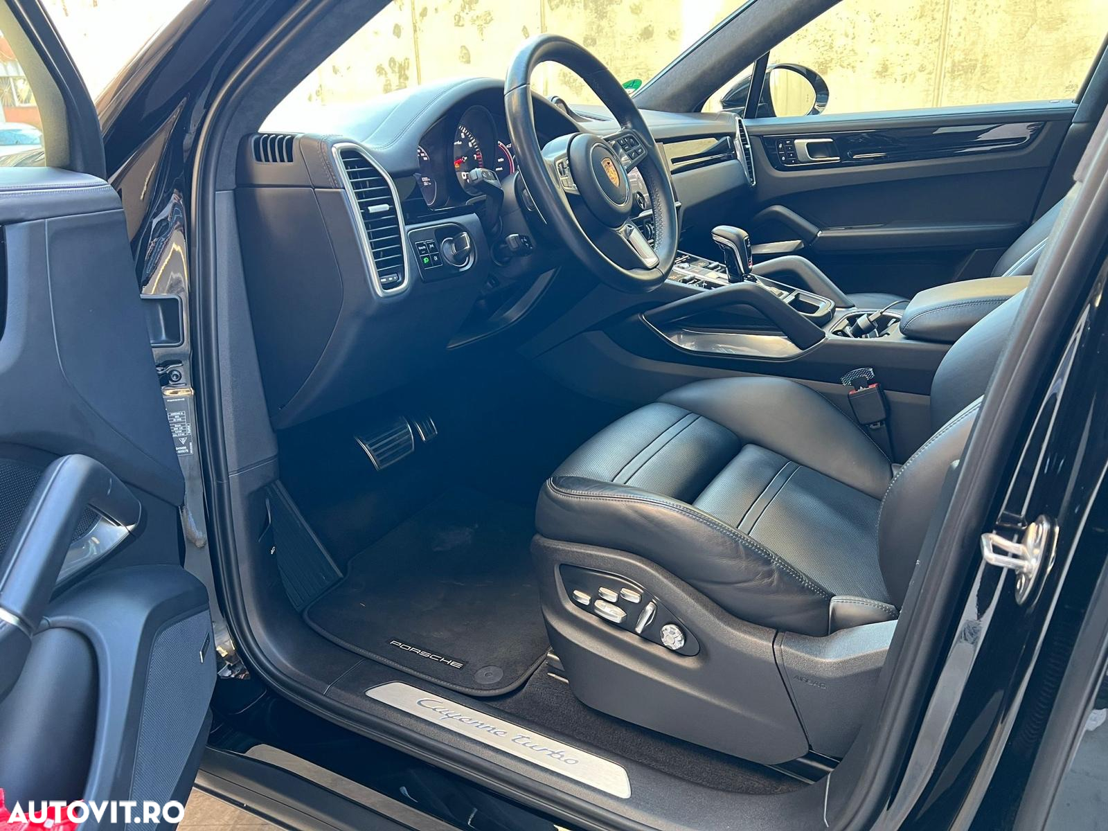 Porsche Cayenne Turbo - 3