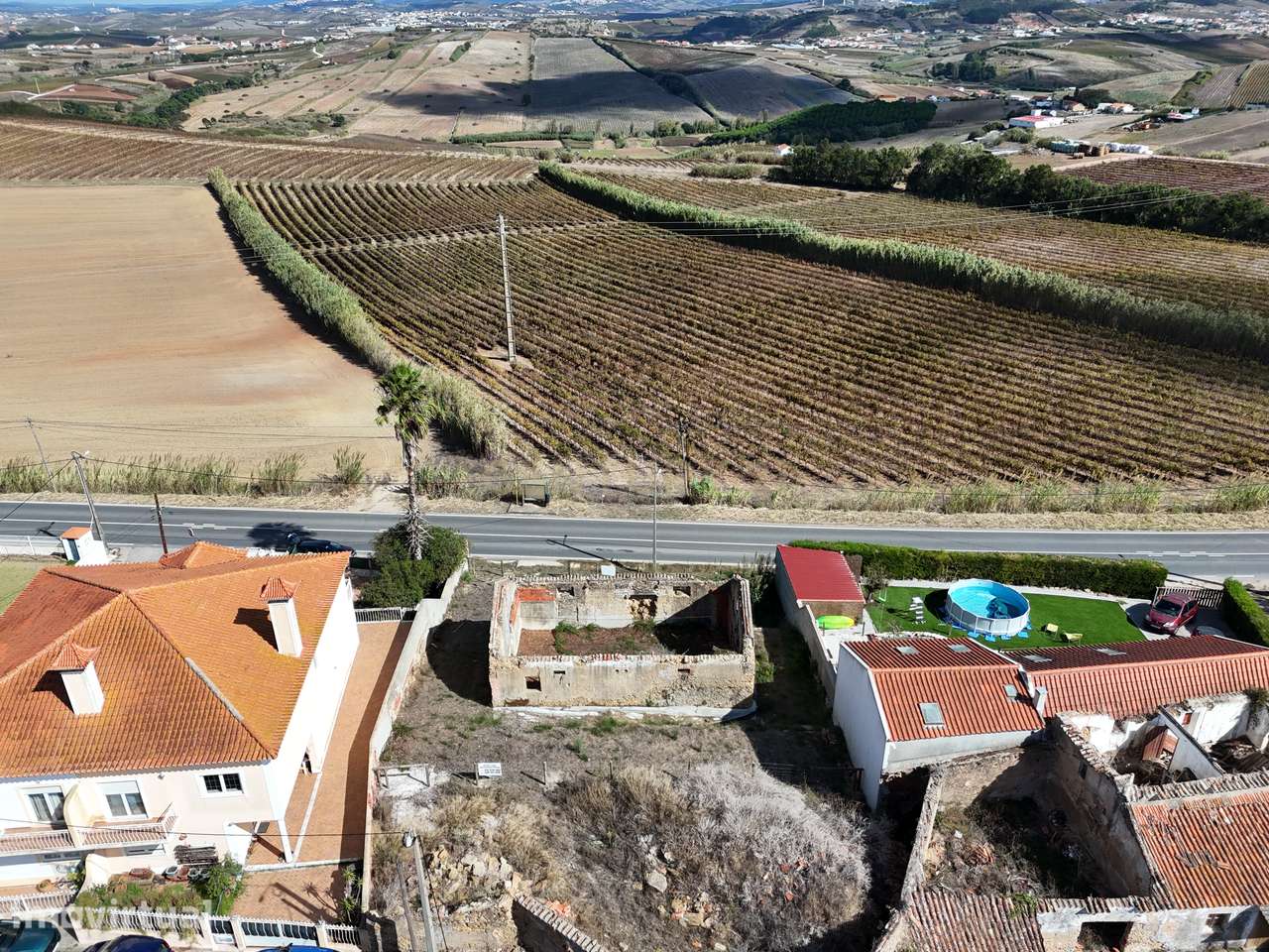 Adega em Ruína com lote de 529 m² Encarnação, Mafra - Grande imagem: 4/17