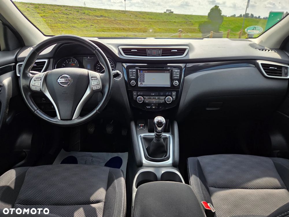 Nissan Qashqai 1.2 DIG-T 360 - 25