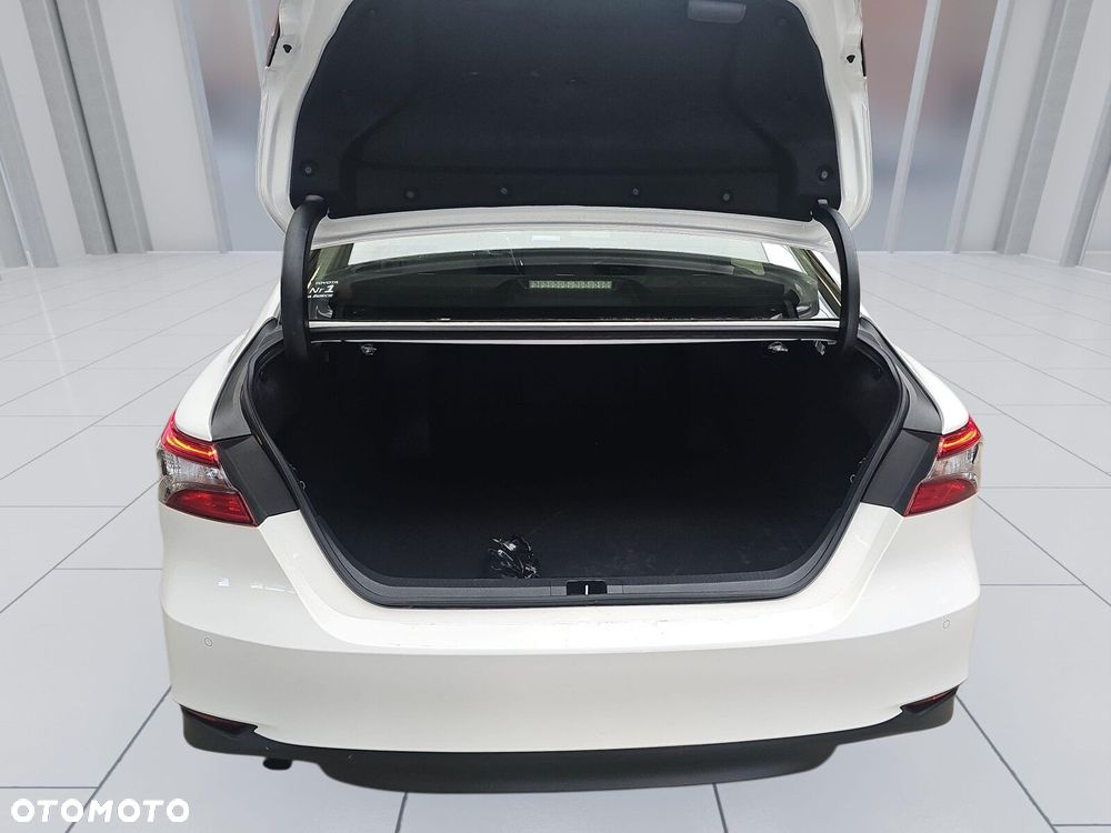 Toyota Camry 2.5 Hybrid Comfort CVT - 20