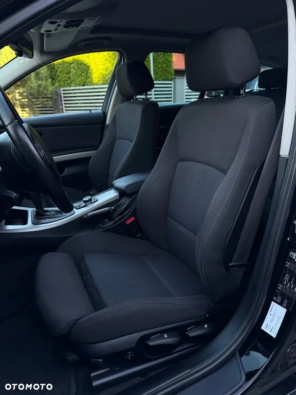 BMW Seria 3 320d Efficient Dynamics Sport Line - 7
