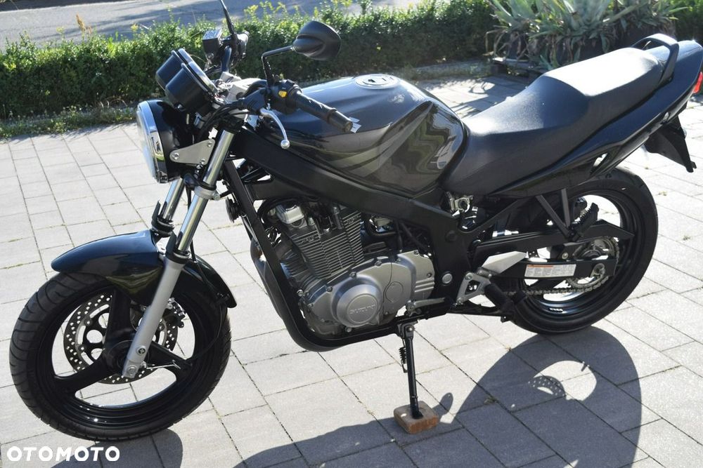 Suzuki GS - 4