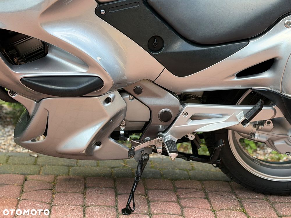 Honda Deauville - 16