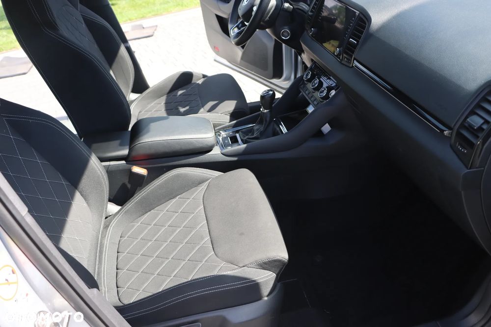 Skoda Karoq 1.5 TSI ACT GPF 4x2 Sportline - 25