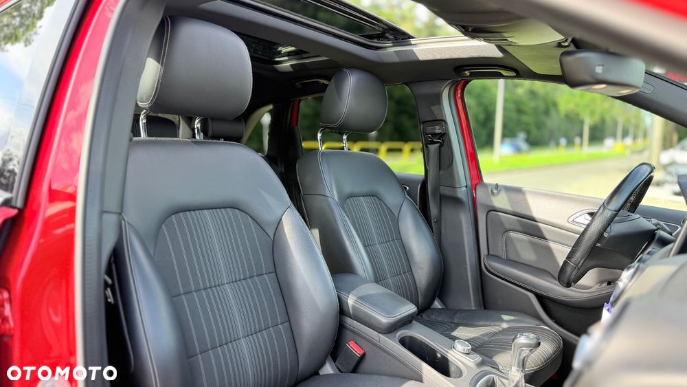 Mercedes-Benz Klasa B 180 BlueEFFICIENCY Edition - 20