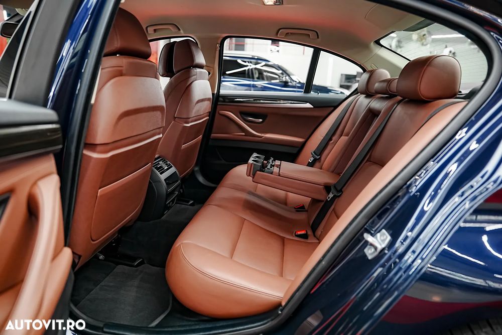 BMW Seria 5 520d Aut. Luxury Line - 6