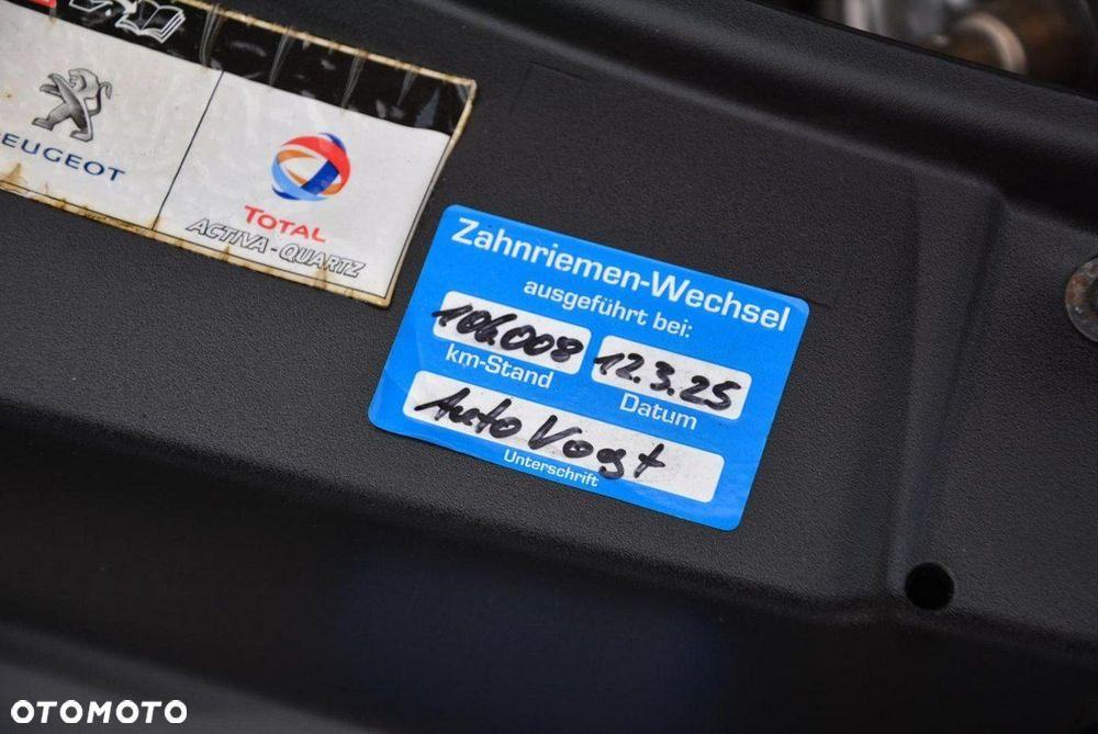 Peugeot 2008 1.2 Pure Tech GPF Allure S&S - 34