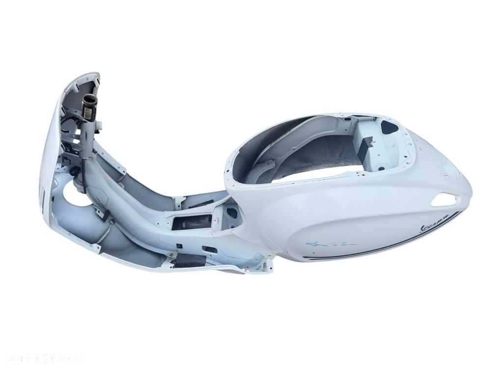 RAMA karoseria Piaggio Vespa Primavera  50/125 - 3