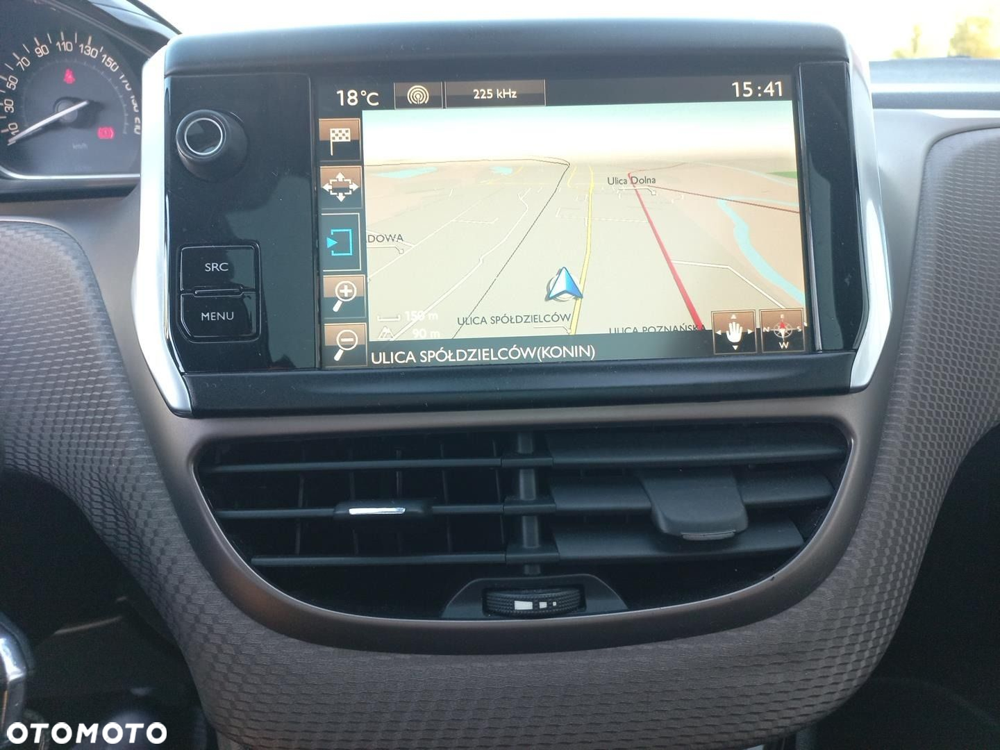 Peugeot 2008 1.6 e-HDi Style S&S - 25