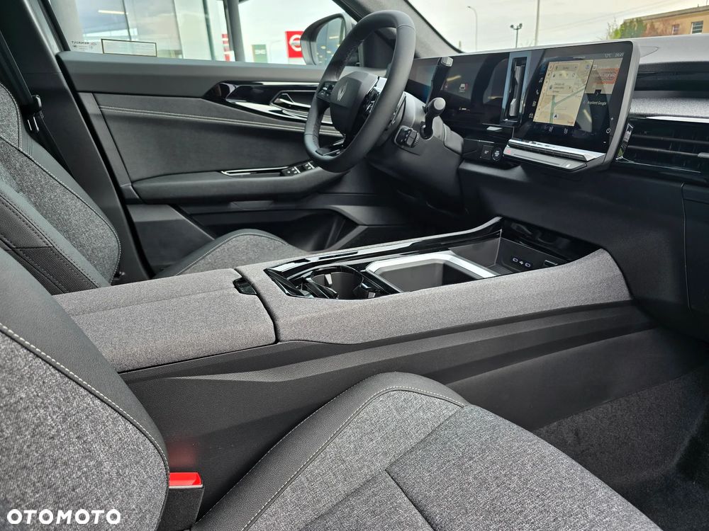 Renault Austral 1.3 TCe mHEV Evolution - 23