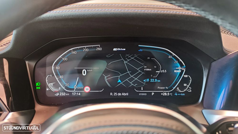 BMW 330 e Pack M Auto - 43