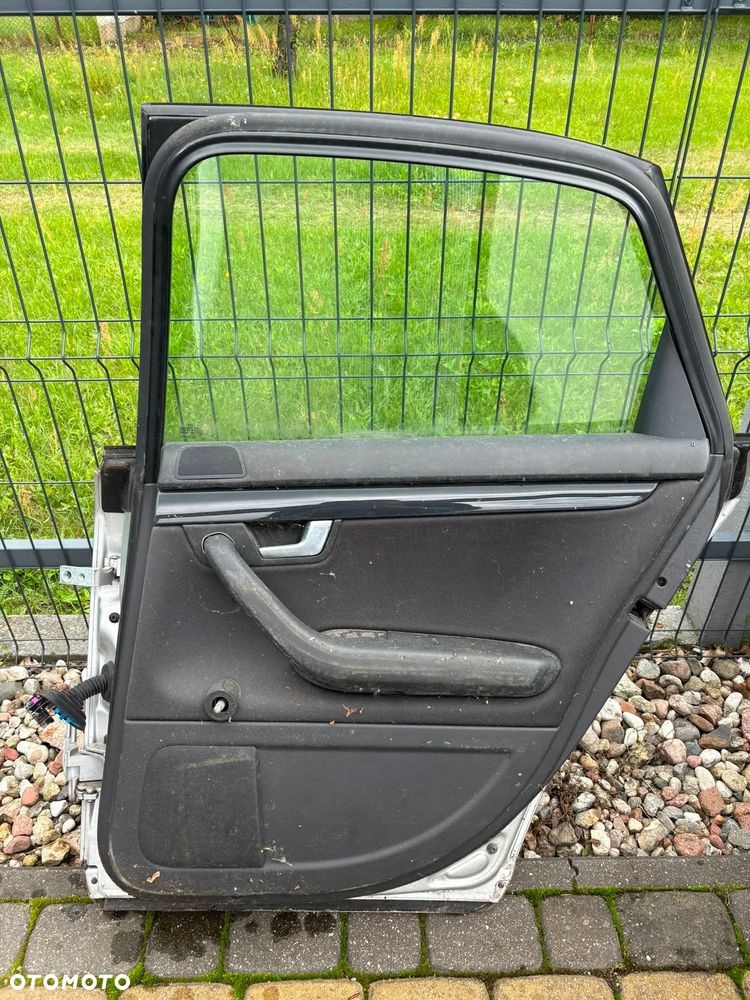 Maska grill drzwi lusterko audi a4 b6 sedan srebrne - 17