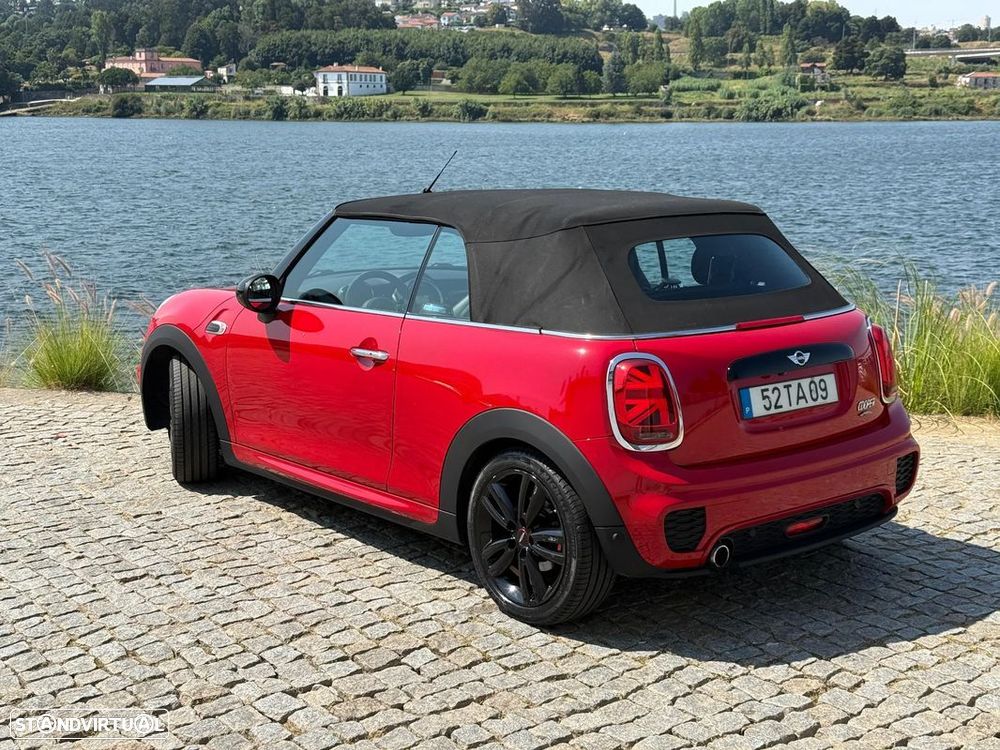 MINI Cabrio Cooper D - 23