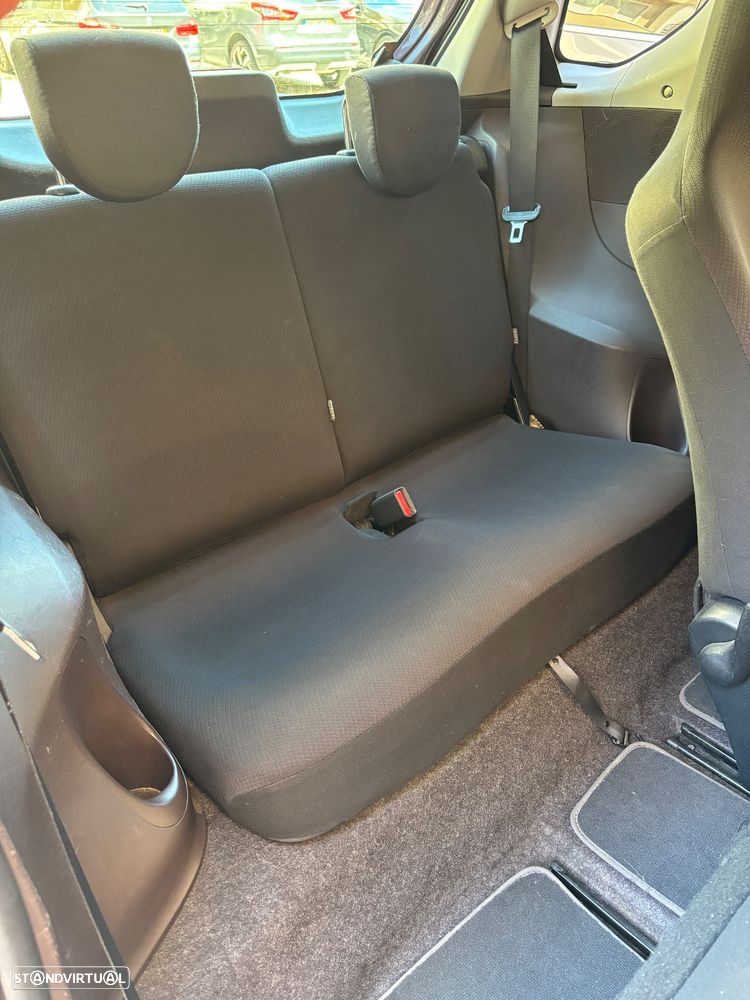 Toyota iQ 1.0 VVT-i 2 NAVI+Bluetooth - 11