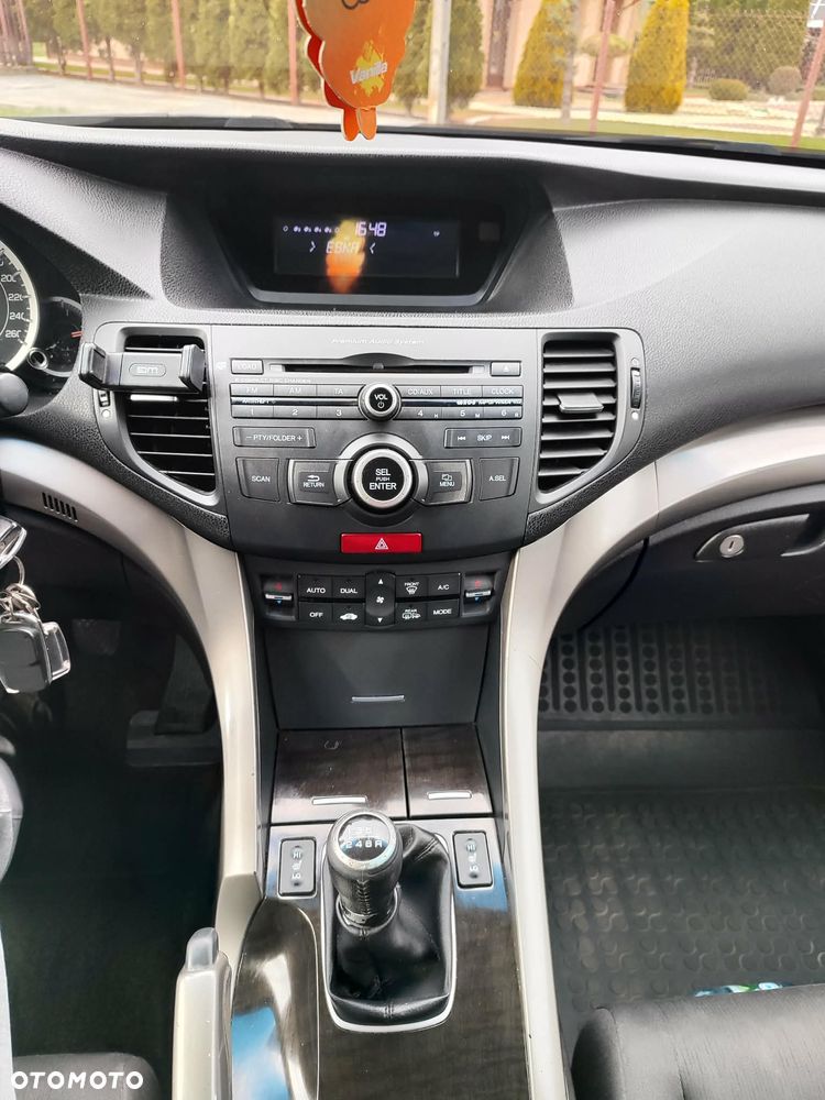 Honda Accord 2.0 Executive - 18