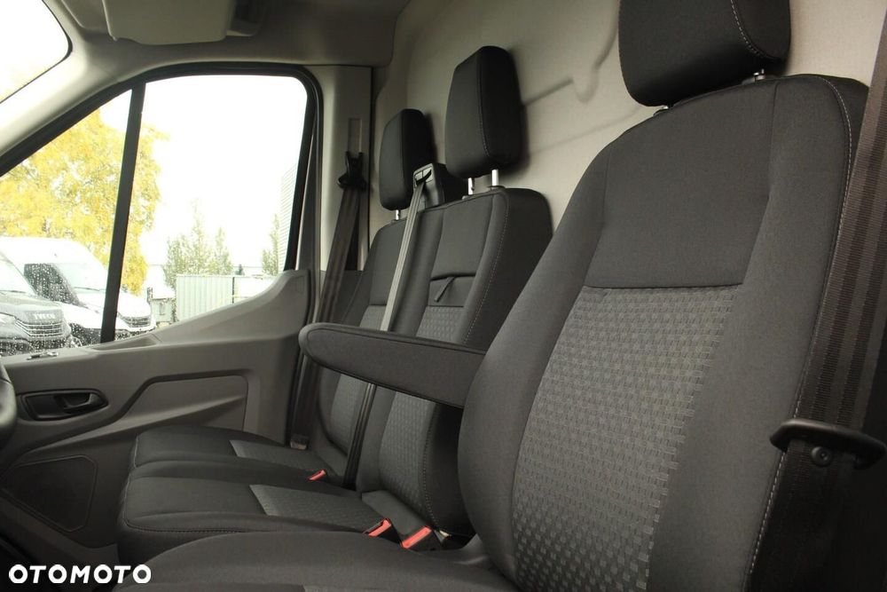 Ford Transit L3H3 165KM A8 Trend - 17