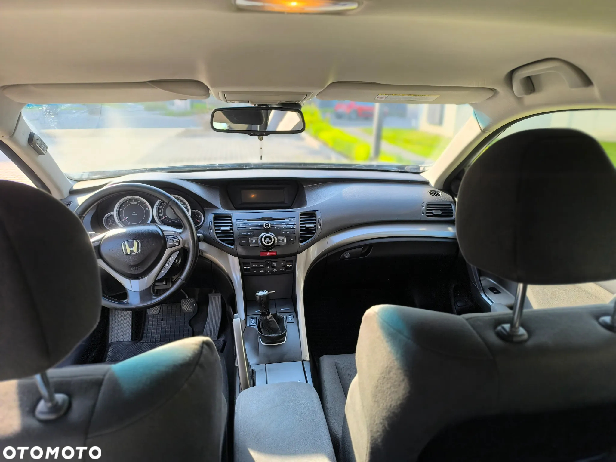 Honda Accord 2.0 Comfort - 11