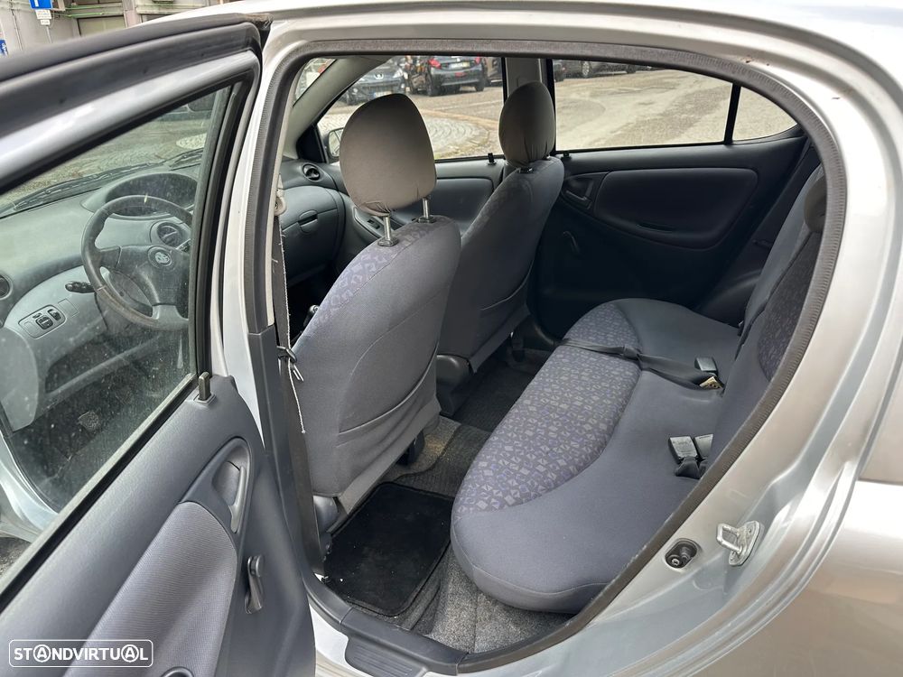 Toyota Yaris 1.3 Luna ABS+CD+AC - 10