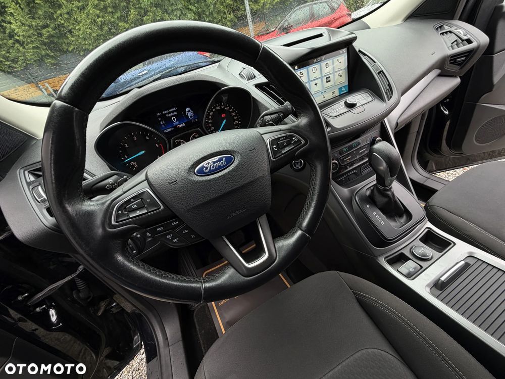 Ford Kuga 2.0 TDCi 2x4 Titanium - 30