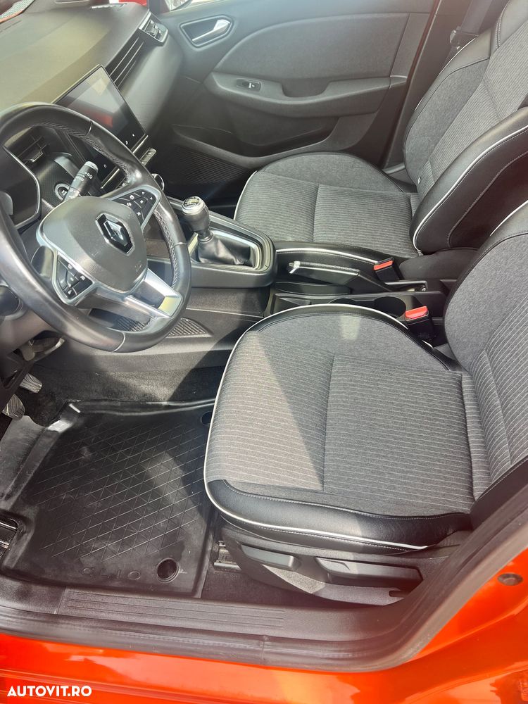 Renault Clio V TCe Intens - 2