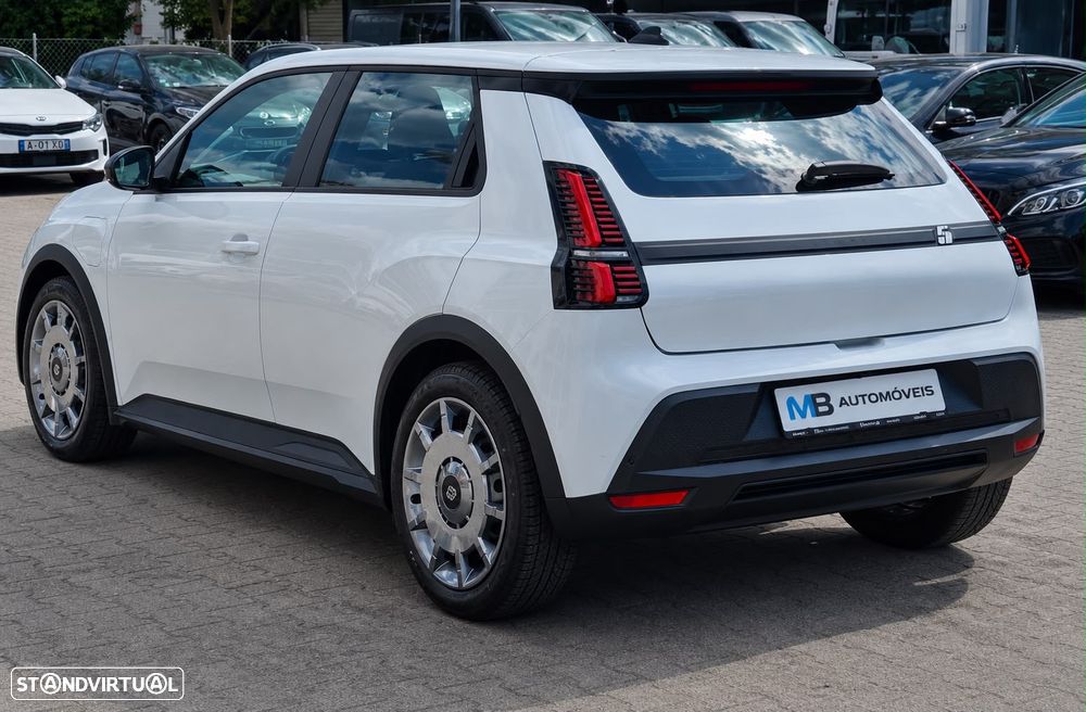 Renault 5 E-Tech Evolution 150 Comfort Range - 13