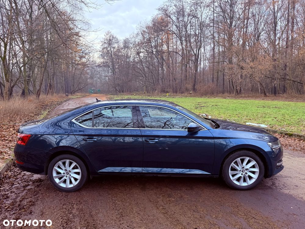 Skoda Superb 2.0 TSI Ambition DSG - 5