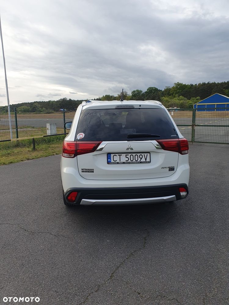 Mitsubishi Outlander 2.2 DID Intense + 4WD - 4