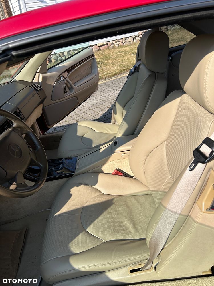 Mercedes-Benz SL - 15