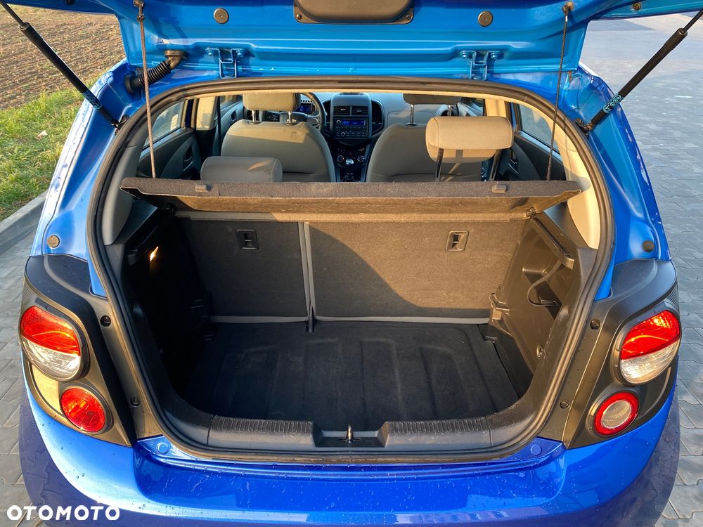 Chevrolet Aveo 1.2 LT+ - 24