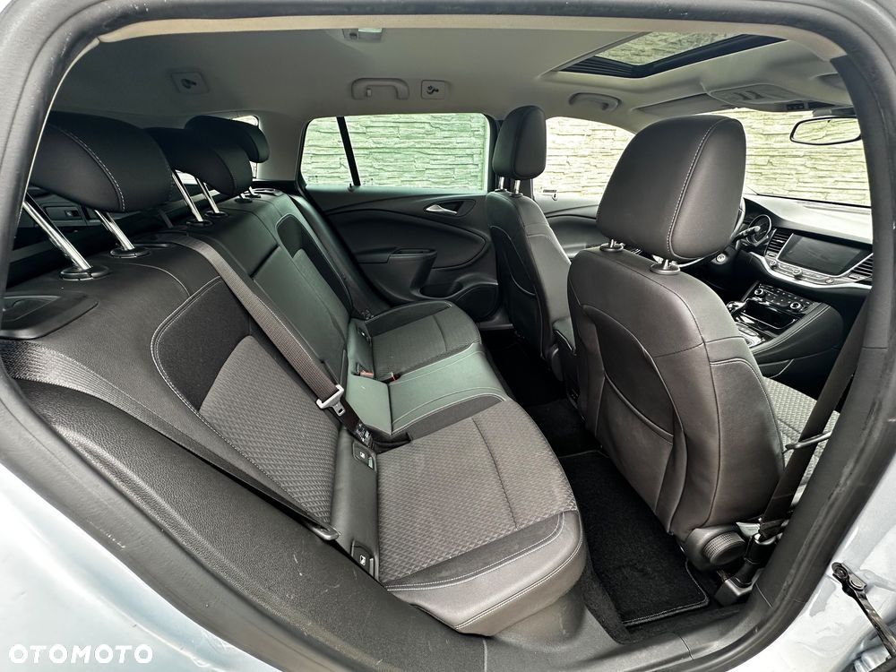 Opel Astra 1.4 Turbo Innovation - 18