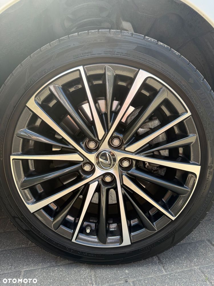 Lexus ES 300h Business Edition - 6