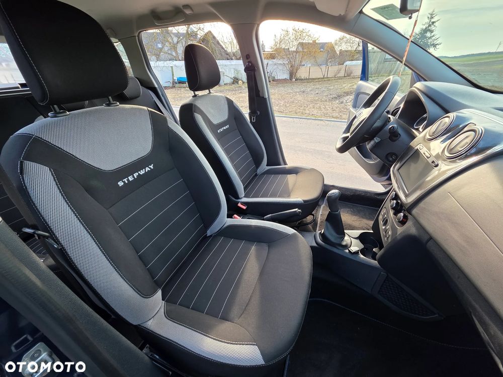 Dacia Logan TCe 90 (S&S) Stepway - 14