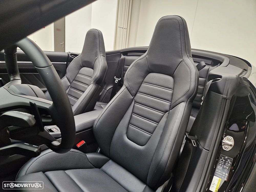 Porsche 911 (992) Carrera GTS - 27