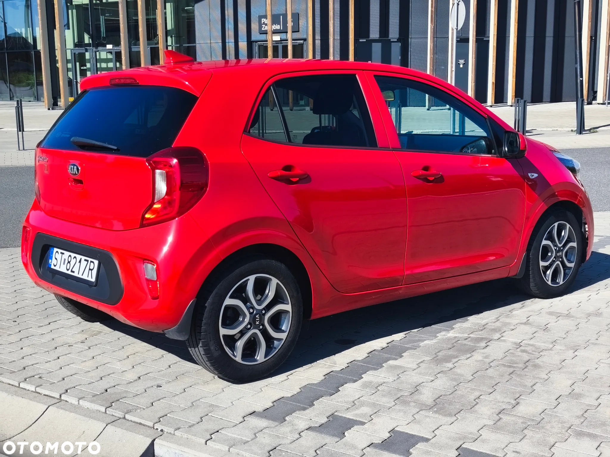 Kia Picanto 1.2 L - 6