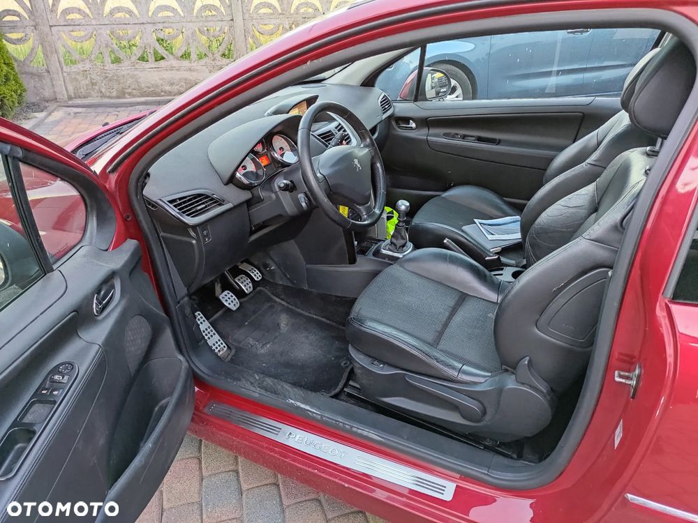 Peugeot 207 155 THP Platinum - 16