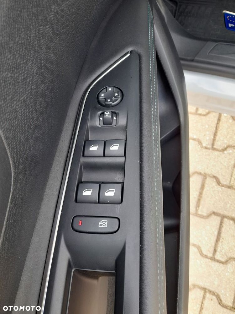 Peugeot 3008 - 11