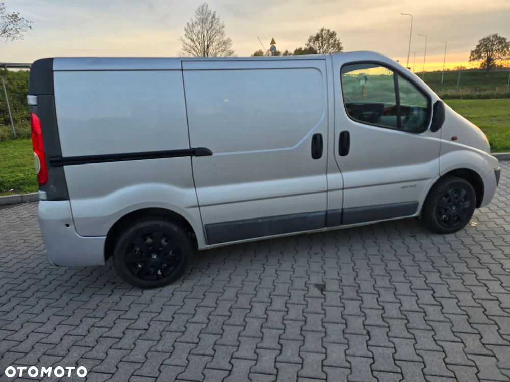 Renault Trafic - 11