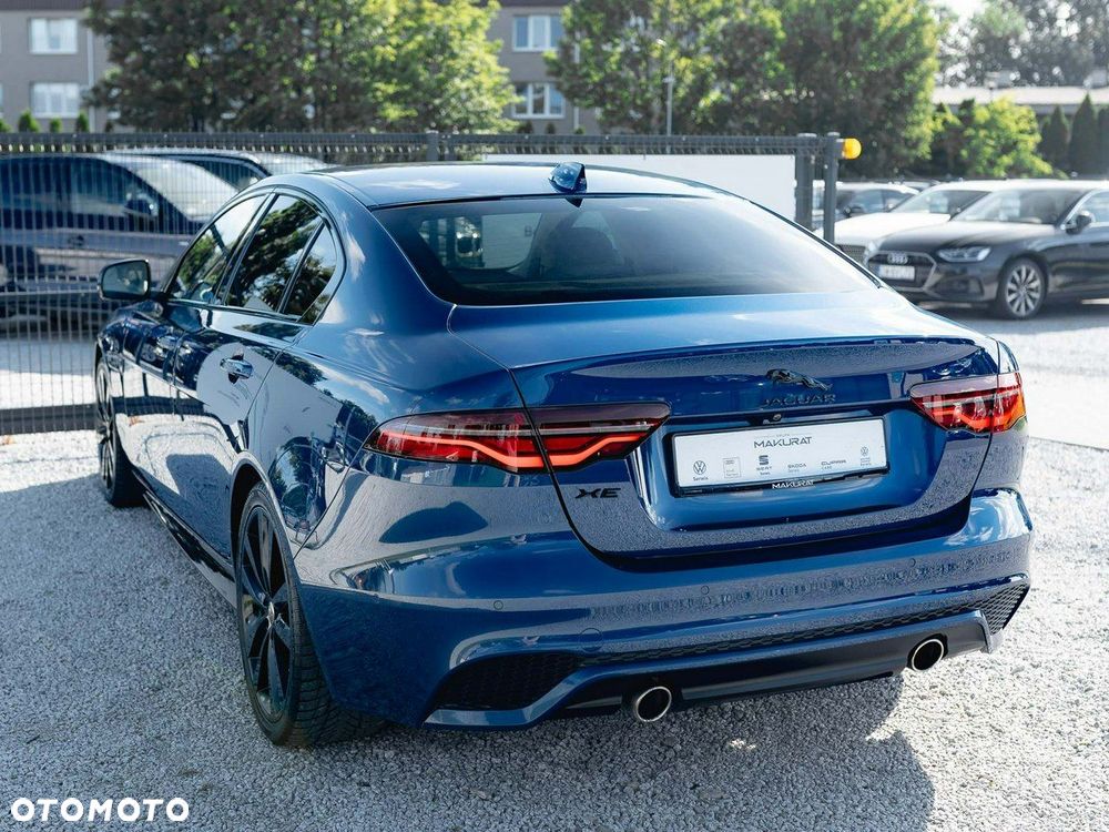 Jaguar XE 2.0 P250 R-Dynamic Black - 5